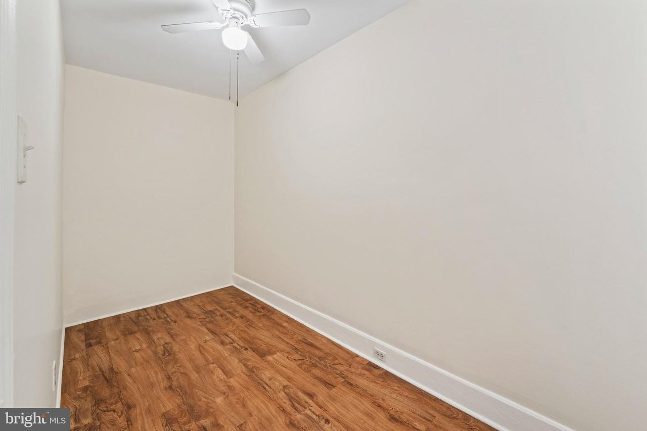 2223 Frankford Ave - Photo 7 of 22