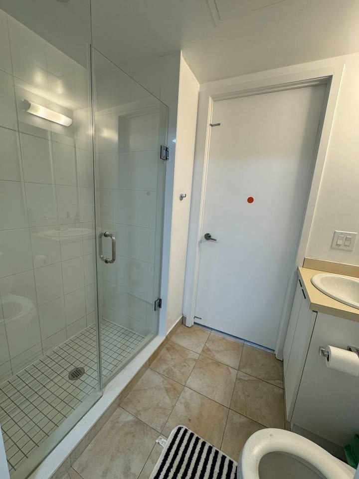 14 York Street #5508 - Photo 6 of 18