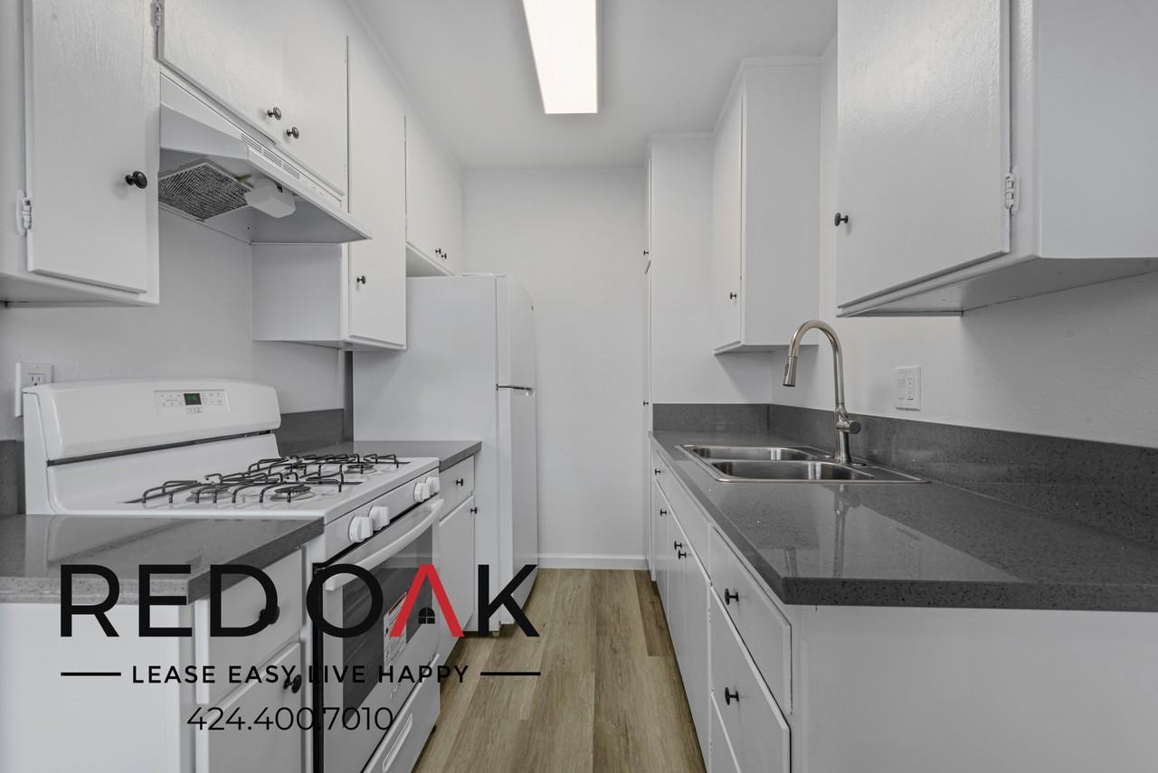 15901 S Vermont Ave #11 - Photo 4 of 15