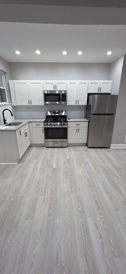 2461 Shirley Ave - Photo 2 of 20