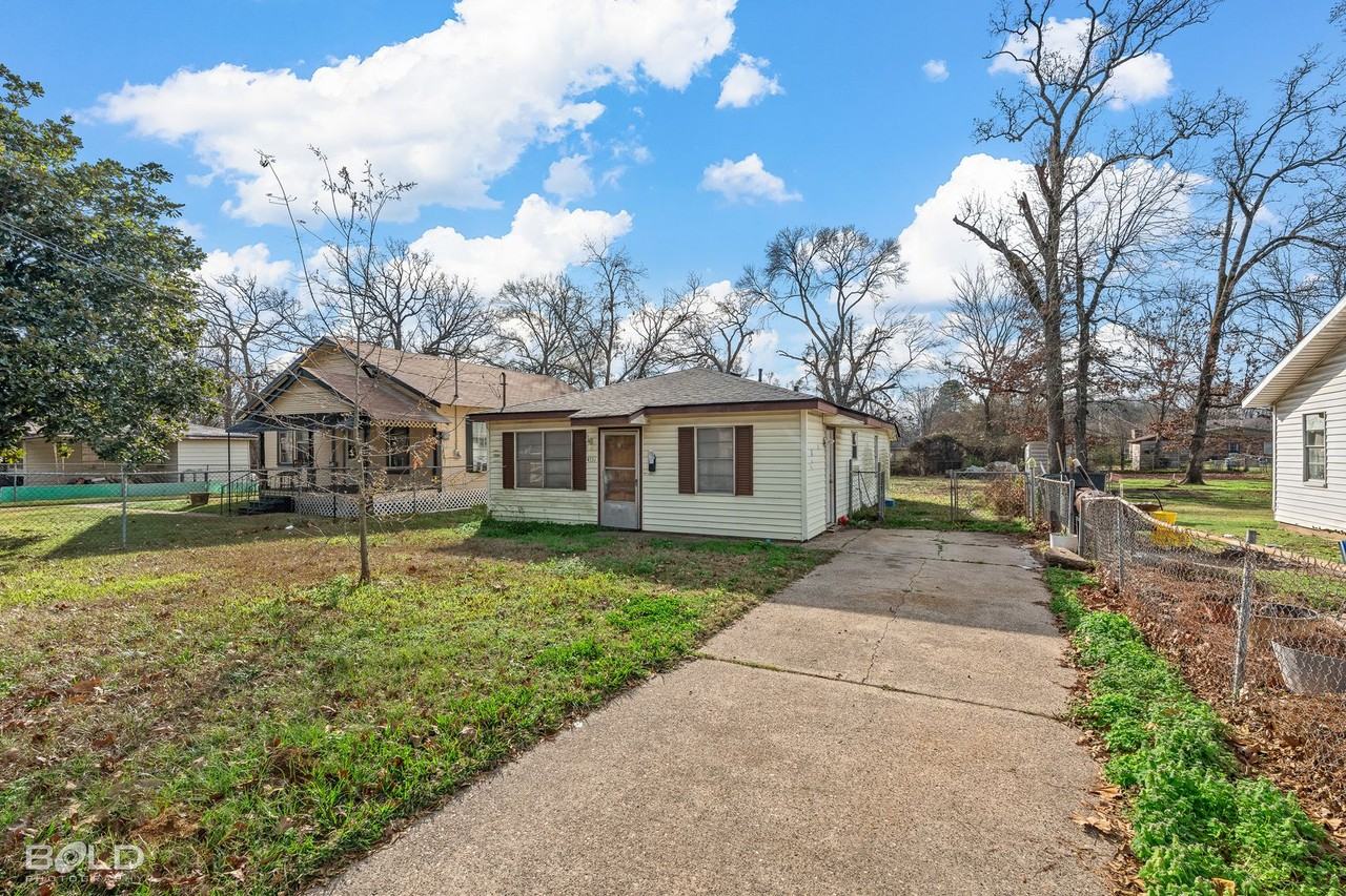 4331 Saint Louis Ave - Photo 3 of 26