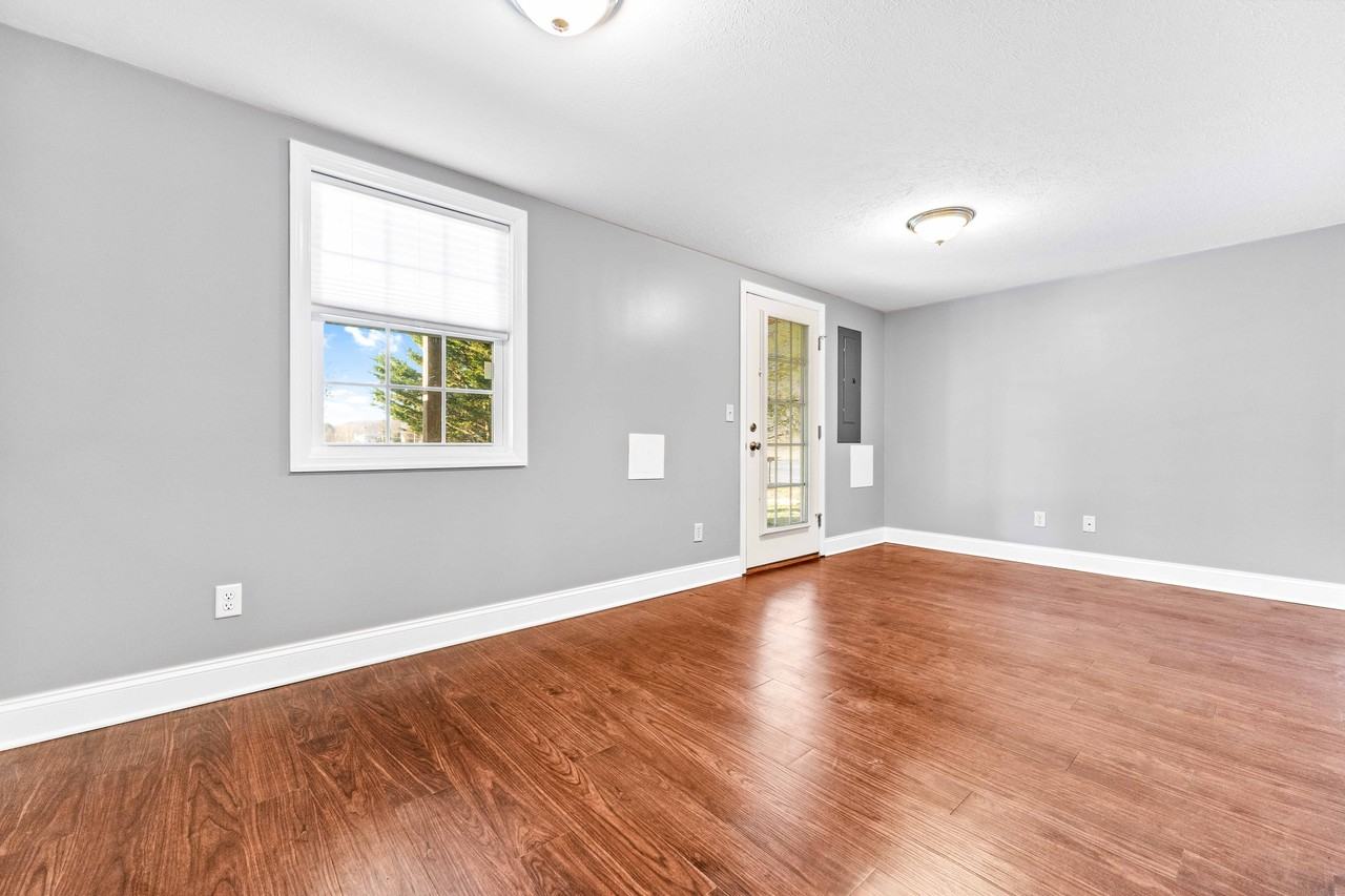 215 Tarbert Ct #TH - Photo 2 of 19