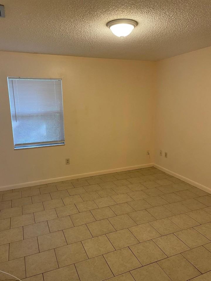 4107 E Josephine St #4107 - Photo 4 of 7