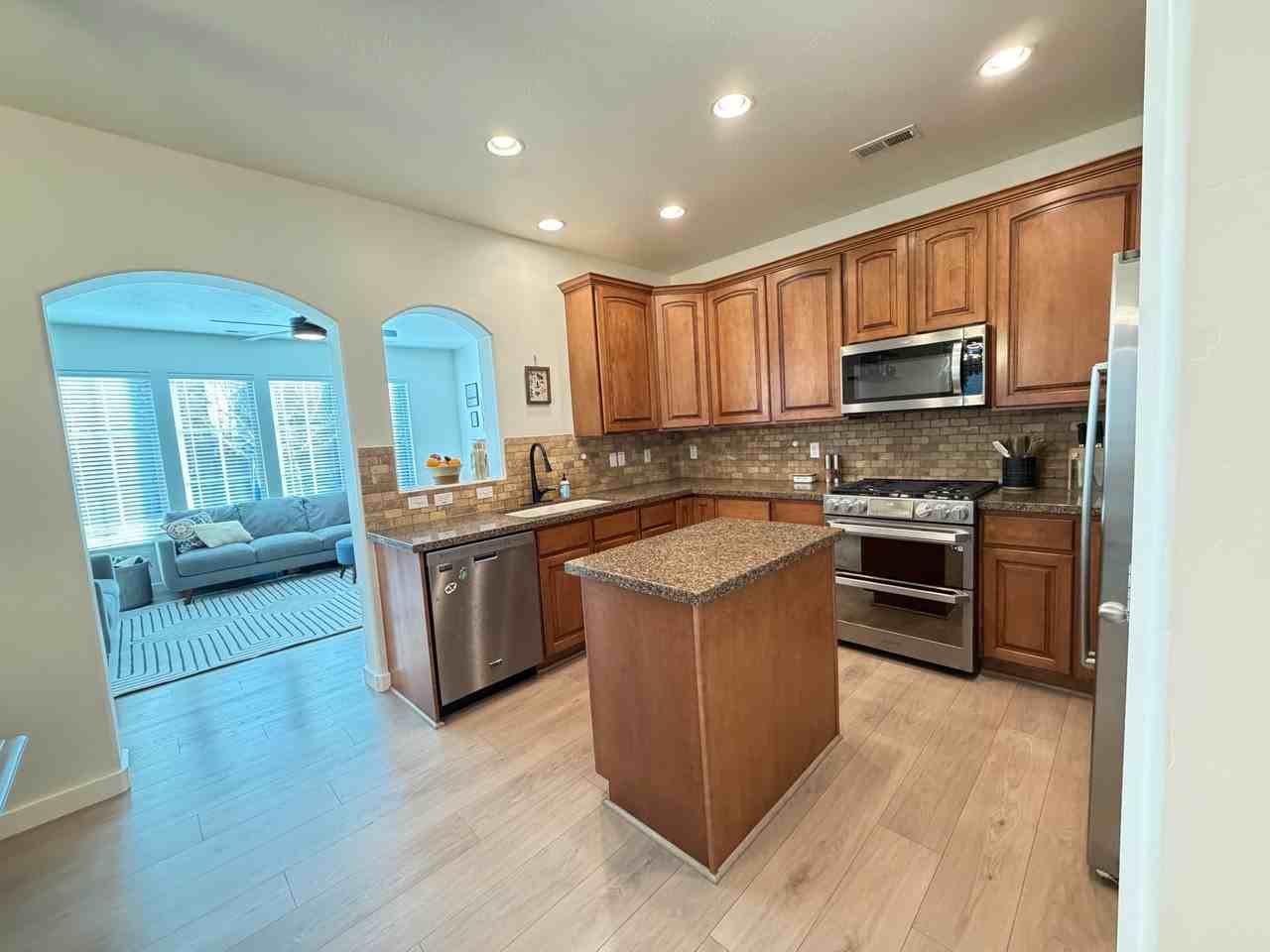 10938 S Topview Rd - Photo 5 of 24