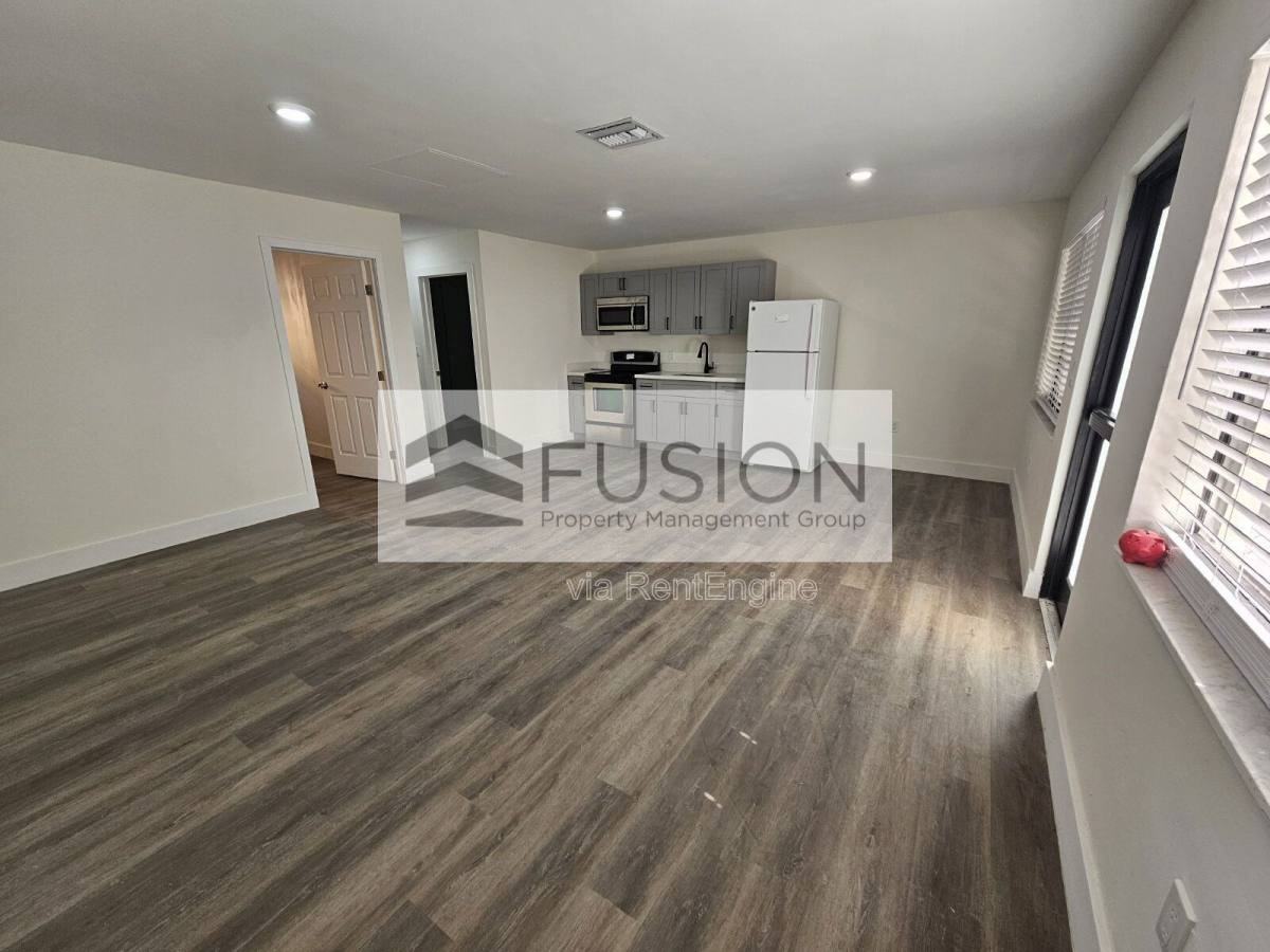 1731 Alcazar Dr #2 - Photo 3 of 6