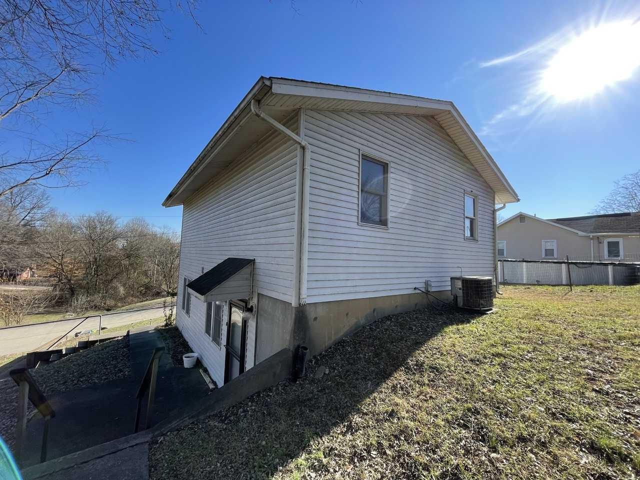 1515 N Water St - Photo 2 of 28