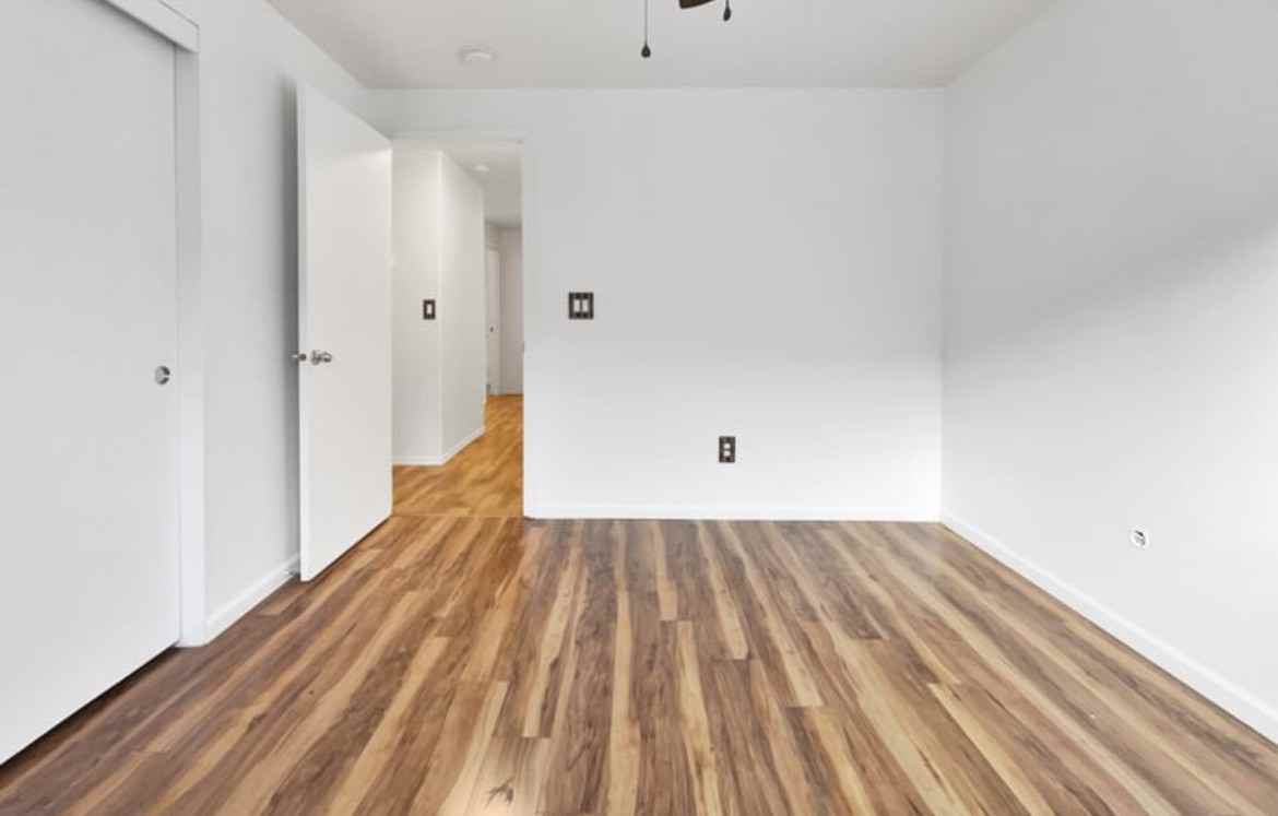 17007 Se 19th St #3 - Photo 5 of 14