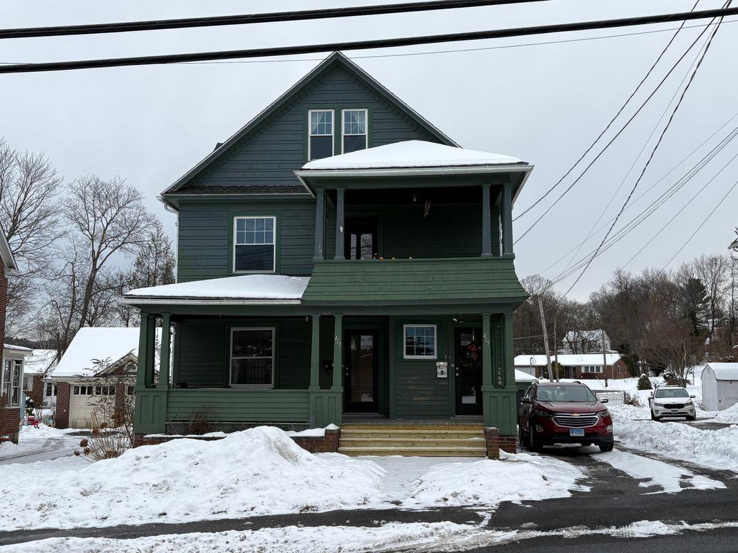 415 Litchfield St - Photo 4 of 5