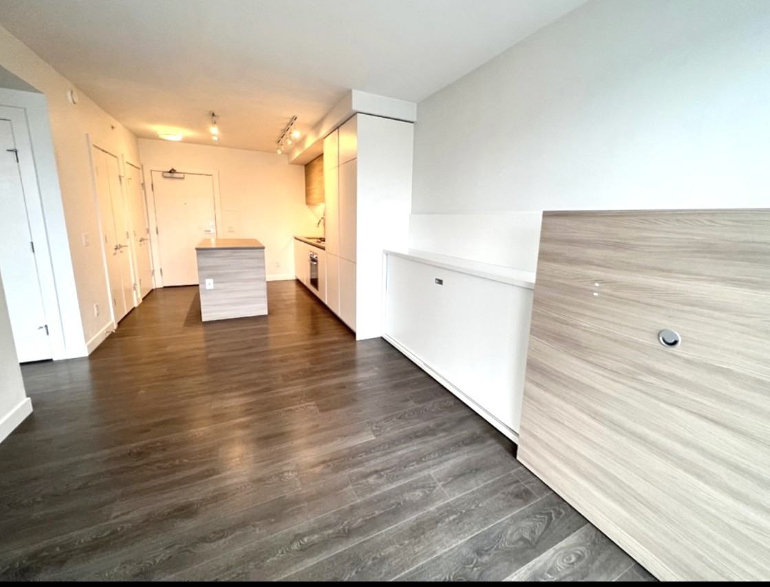 652 Whiting Way - Photo 2 of 8