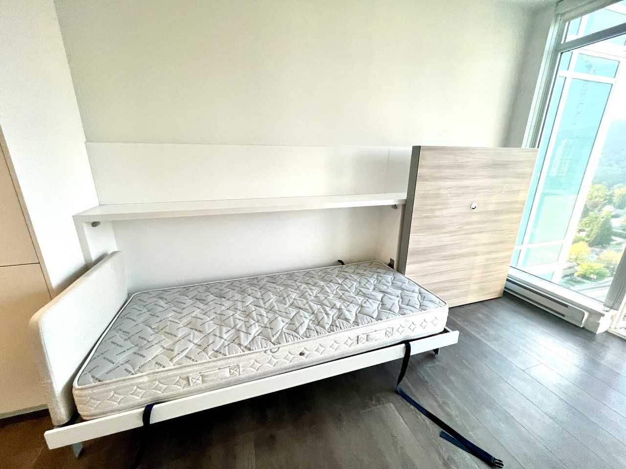 652 Whiting Way - Photo 3 of 8