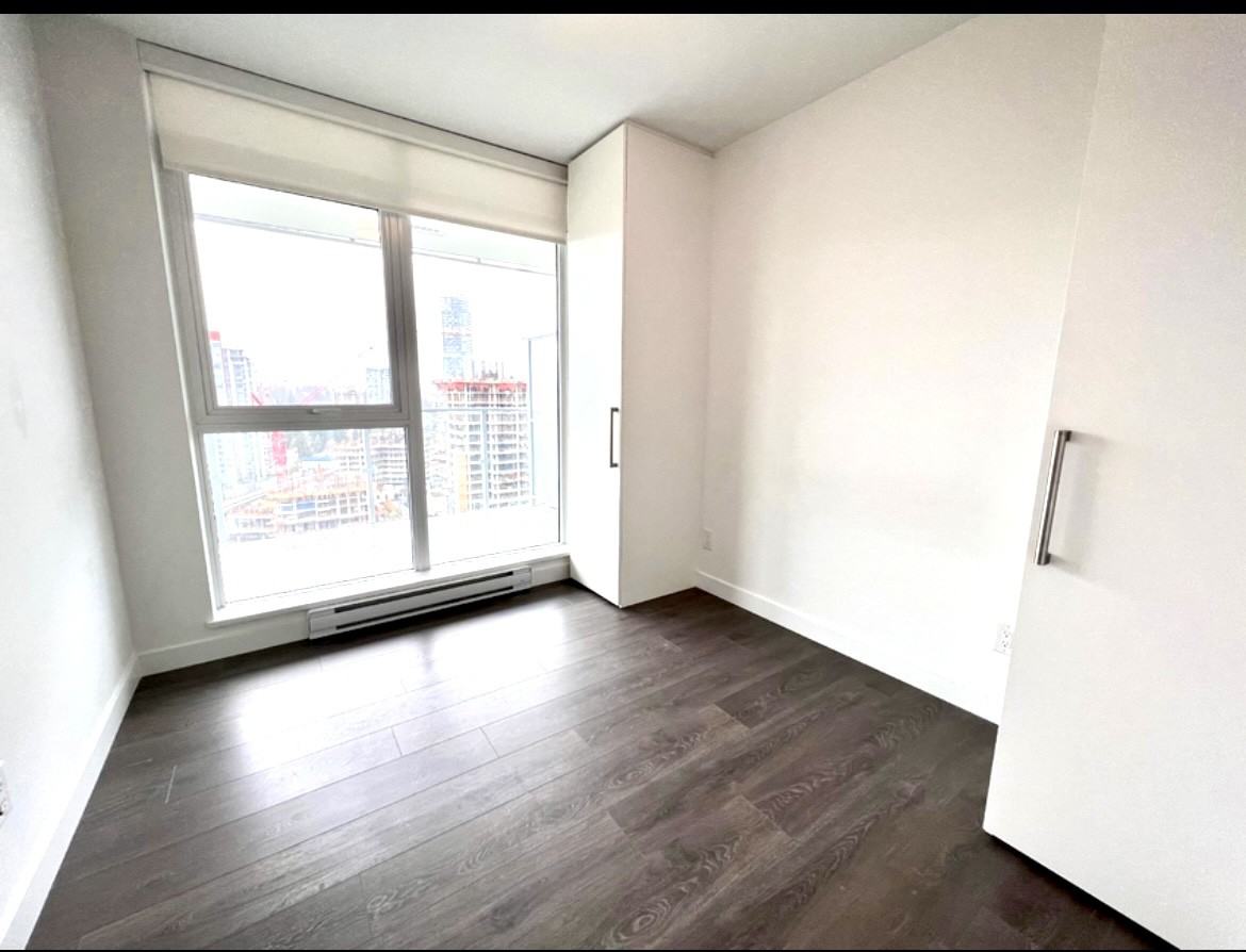 652 Whiting Way - Photo 4 of 8