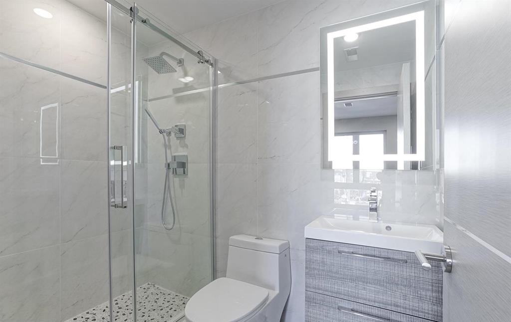 1630 Cambridge St #B - Photo 6 of 15