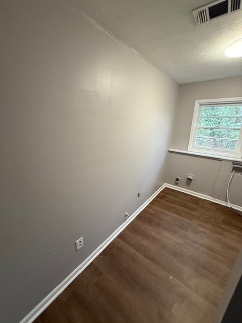 1927 Lincoln St #1 - Photo 6 of 12