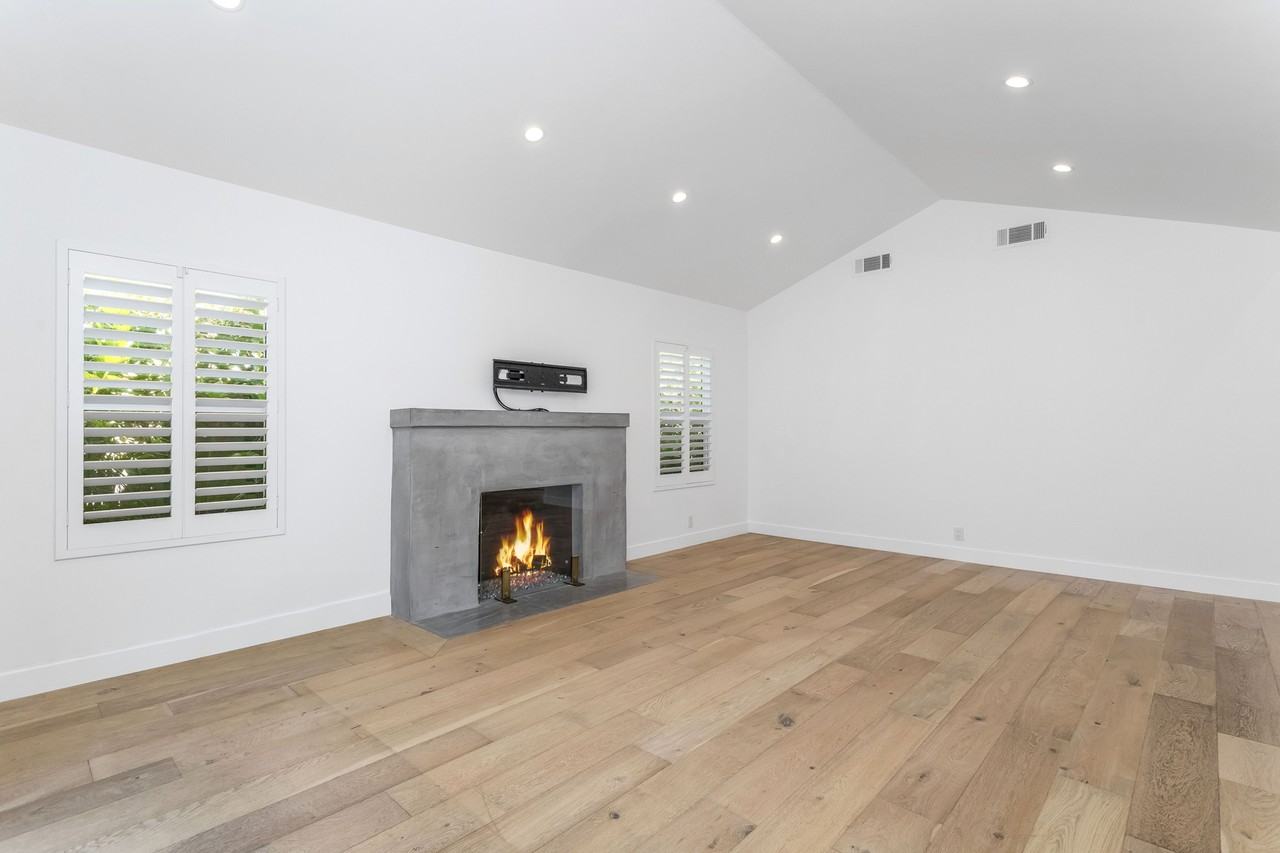 1444 Stearns Dr #1 - Photo 7 of 46