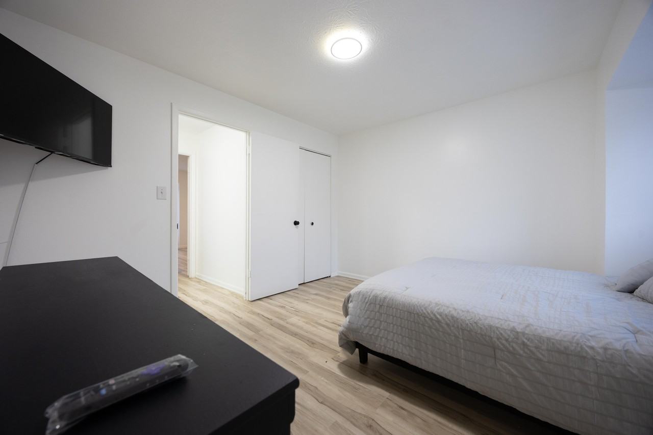 27701 Mills Ave #O - Photo 3 of 18