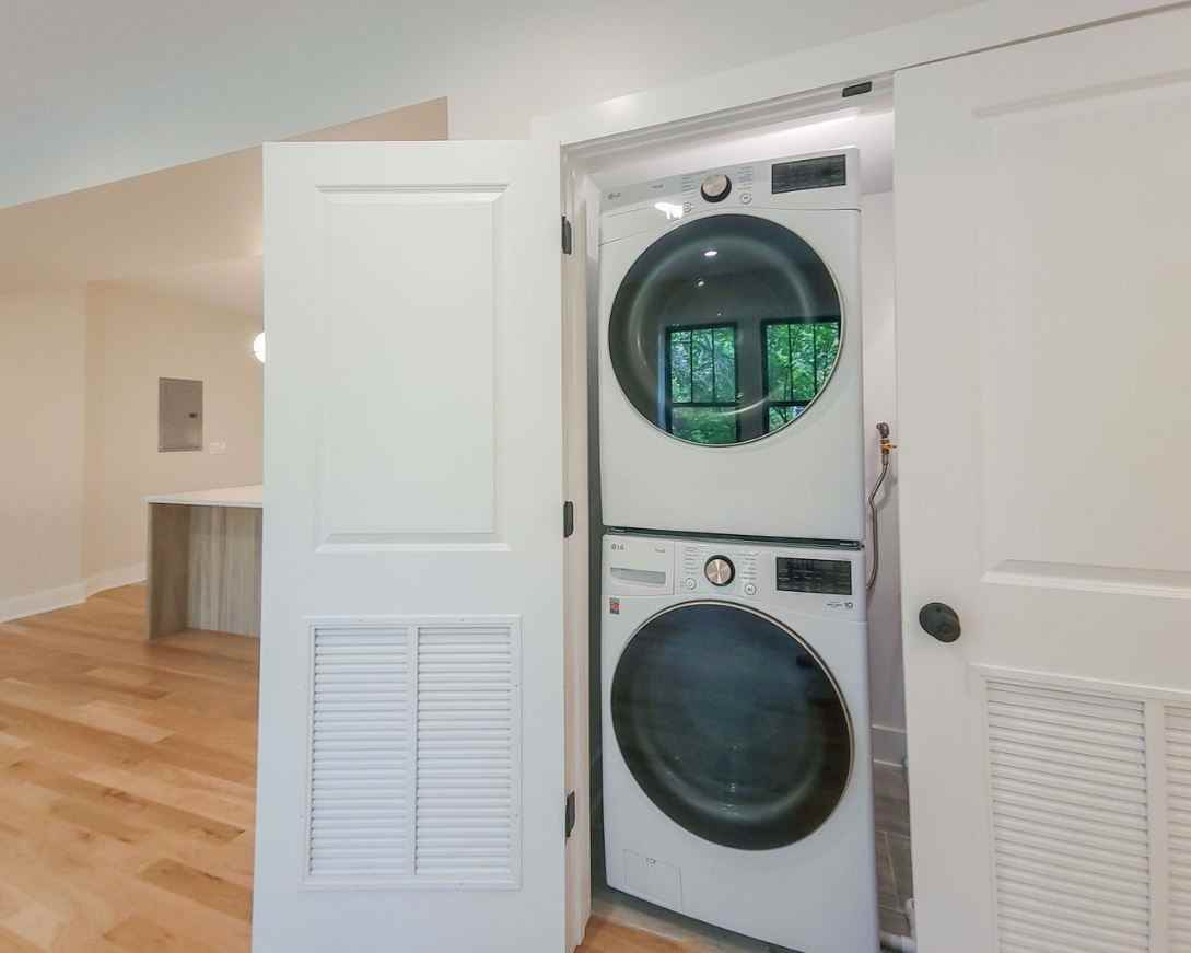 N Seeley Ave & W Lawrence Ave - Photo 4 of 10