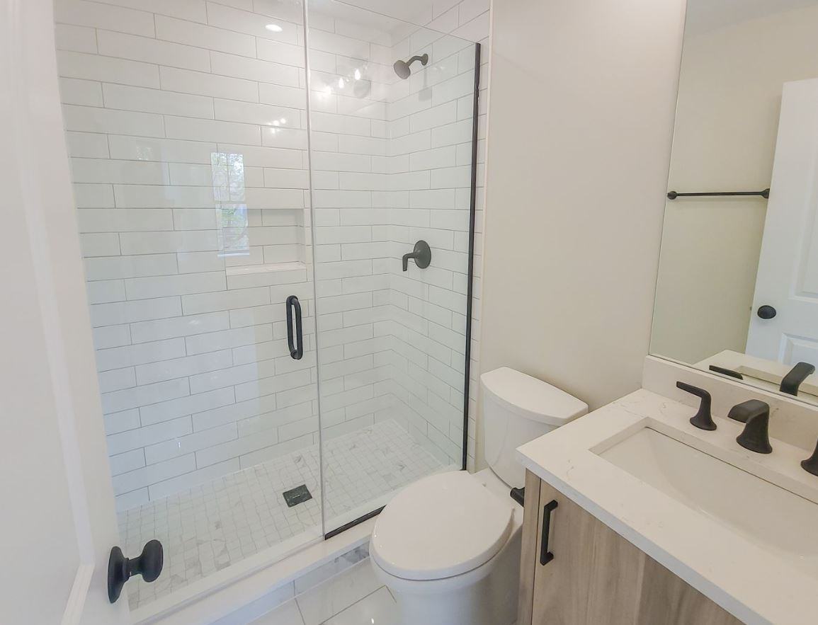 N Seeley Ave & W Lawrence Ave - Photo 7 of 10