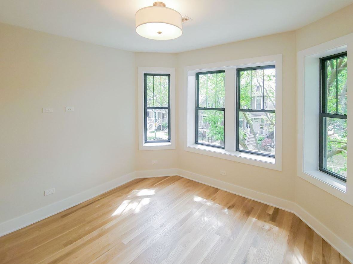 N Seeley Ave & W Lawrence Ave - Photo 2 of 10