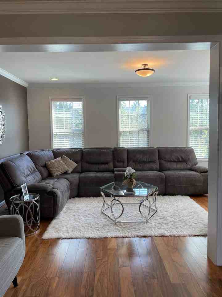 Marsh Pl #15985 - Photo 3 of 15