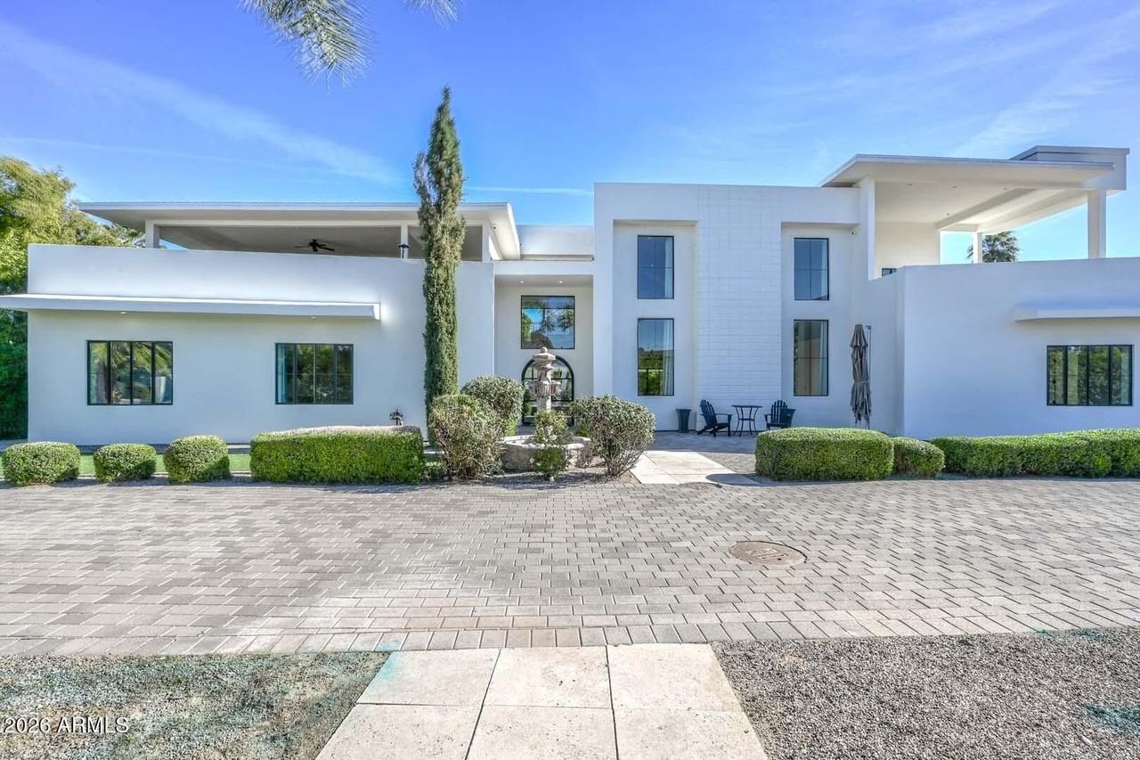 5001 N Chiquita Ln - Photo 2 of 50