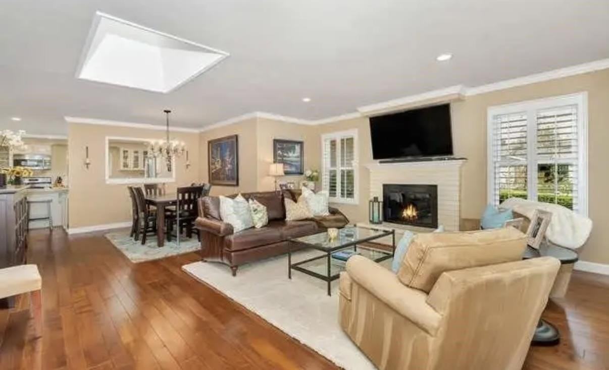 669 Rock Island Cir - Photo 2 of 27