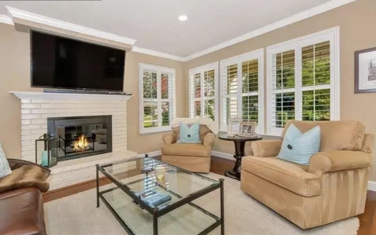 669 Rock Island Cir - Photo 3 of 27