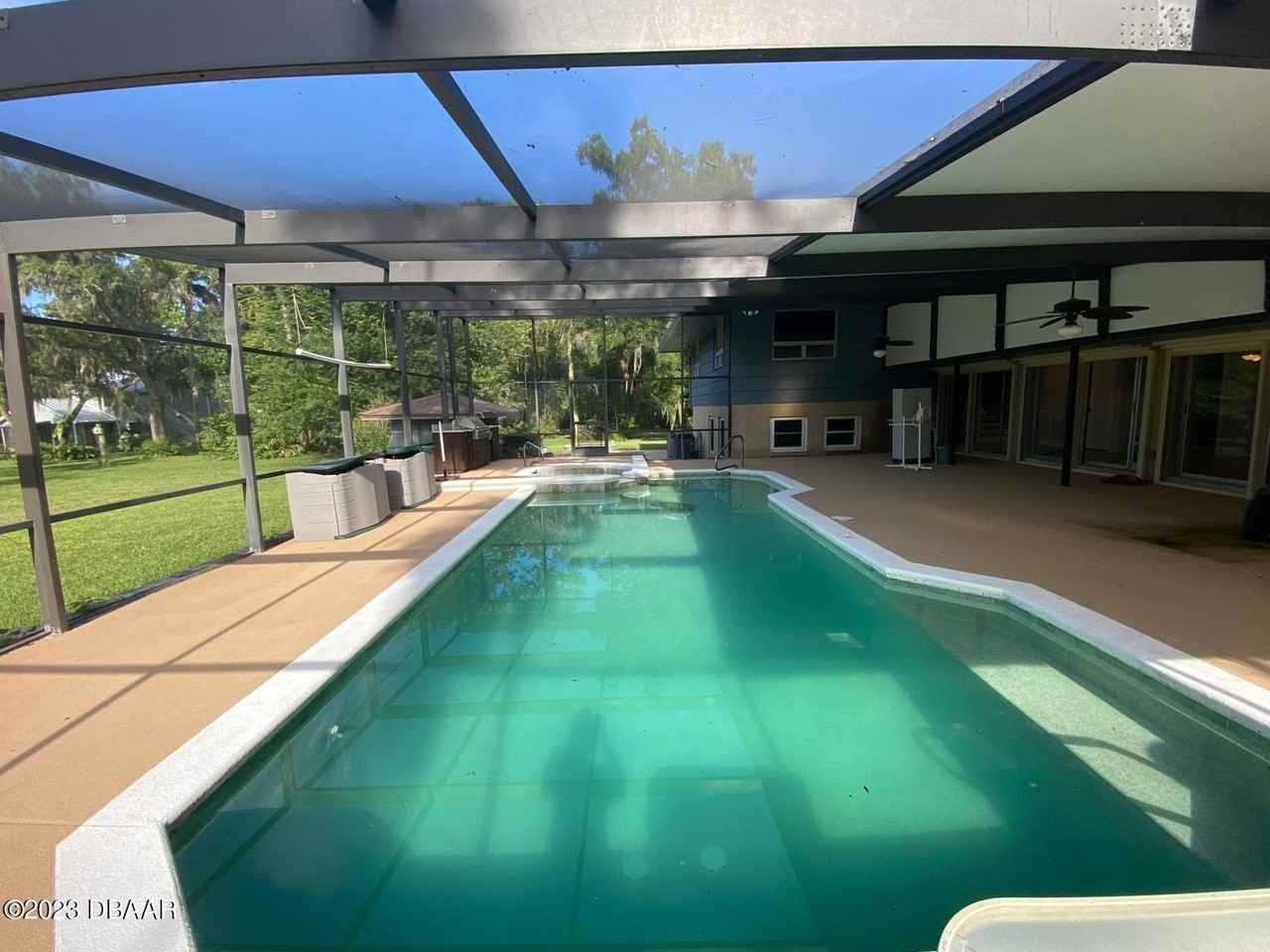 1 Arrowhead Dr - Photo 5 of 50