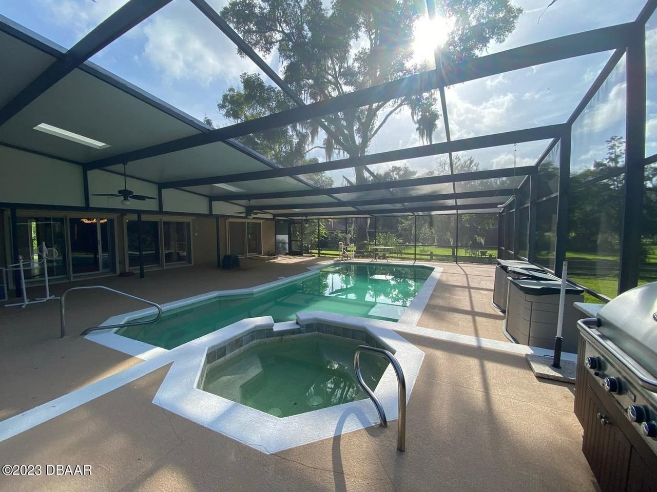 1 Arrowhead Dr - Photo 6 of 50