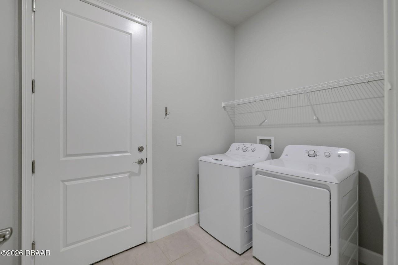 42 Longridge Ln - Photo 7 of 20