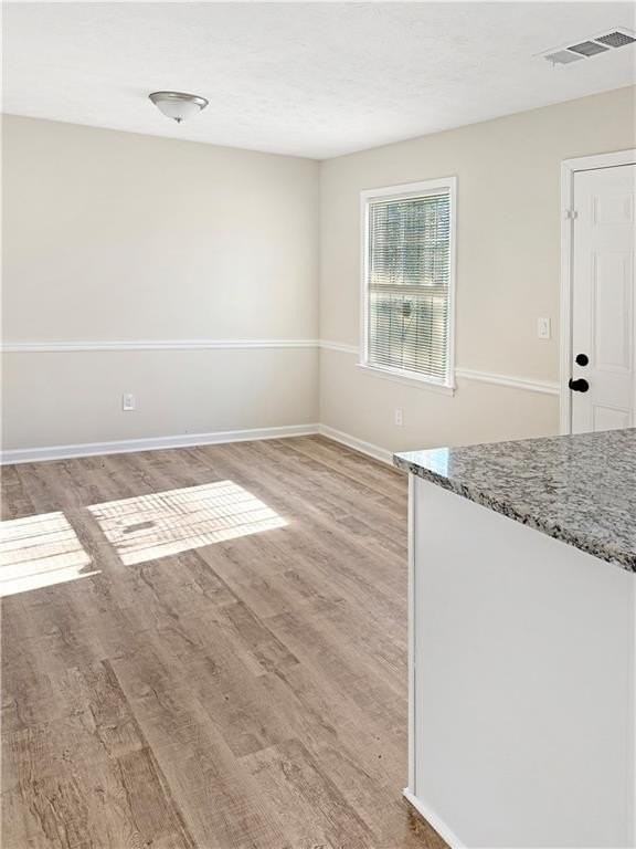 5343 Ridgemere Ct - Photo 7 of 18