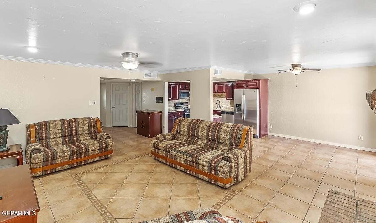 150 Silver Shadow Dr Apt D #D - Photo 5 of 31