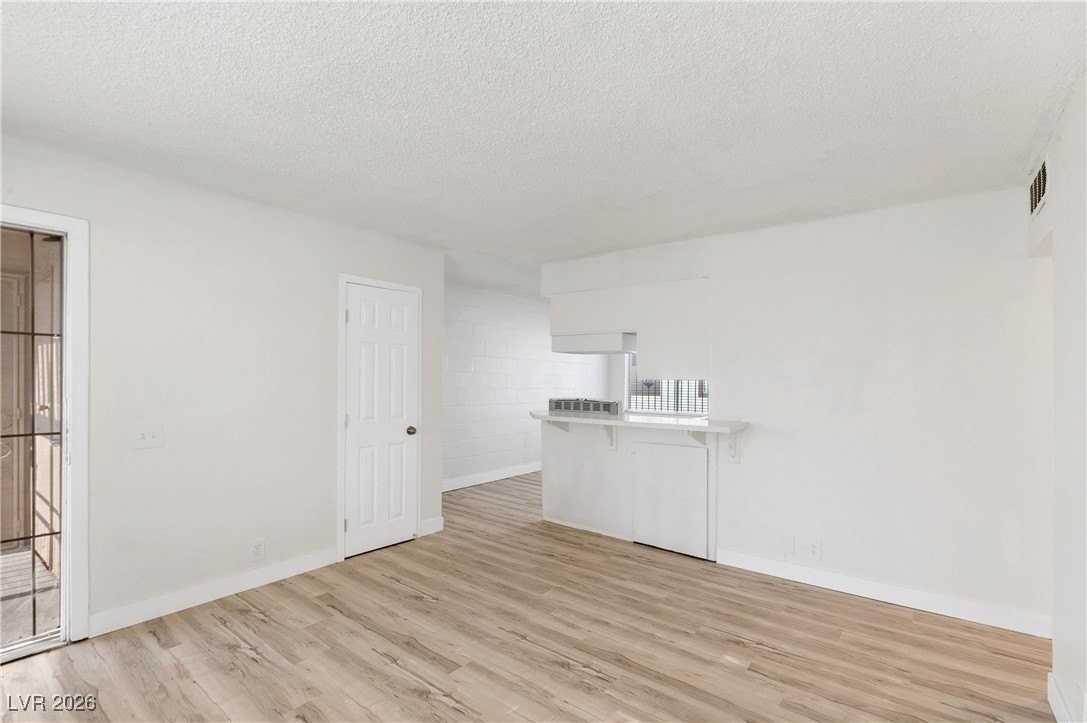 212 Kola St #4 - Photo 4 of 9