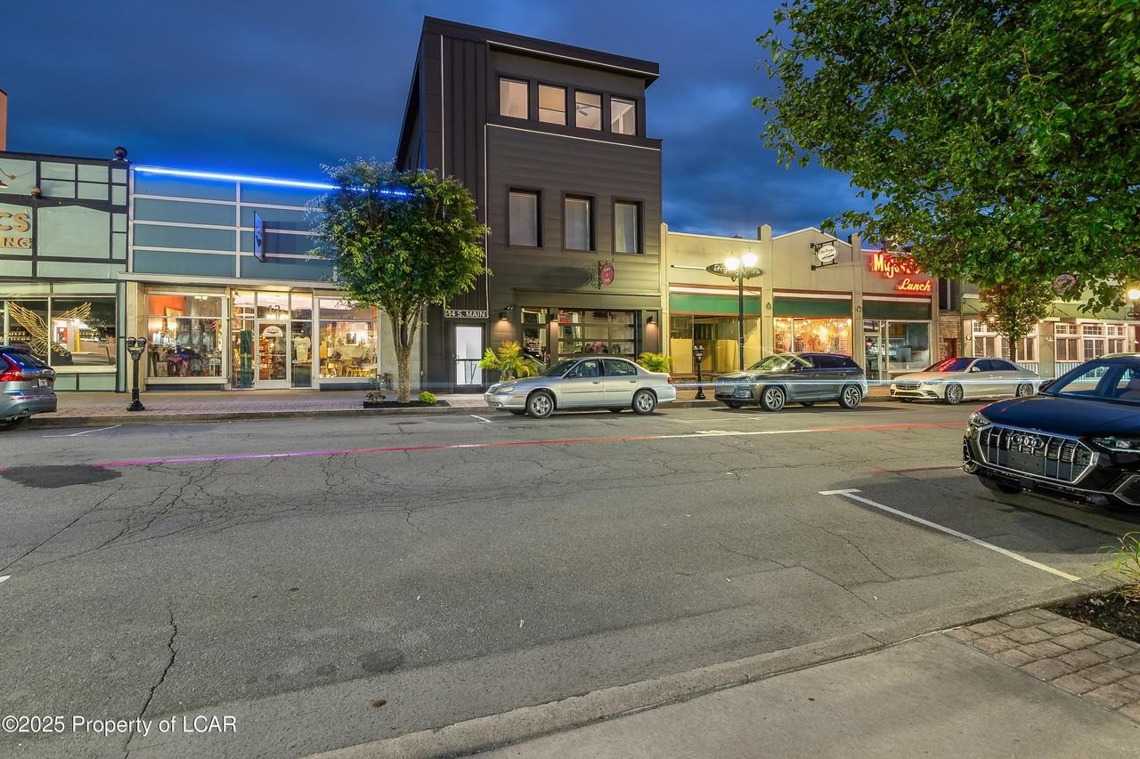 14 S Main St - Photo 2 of 10