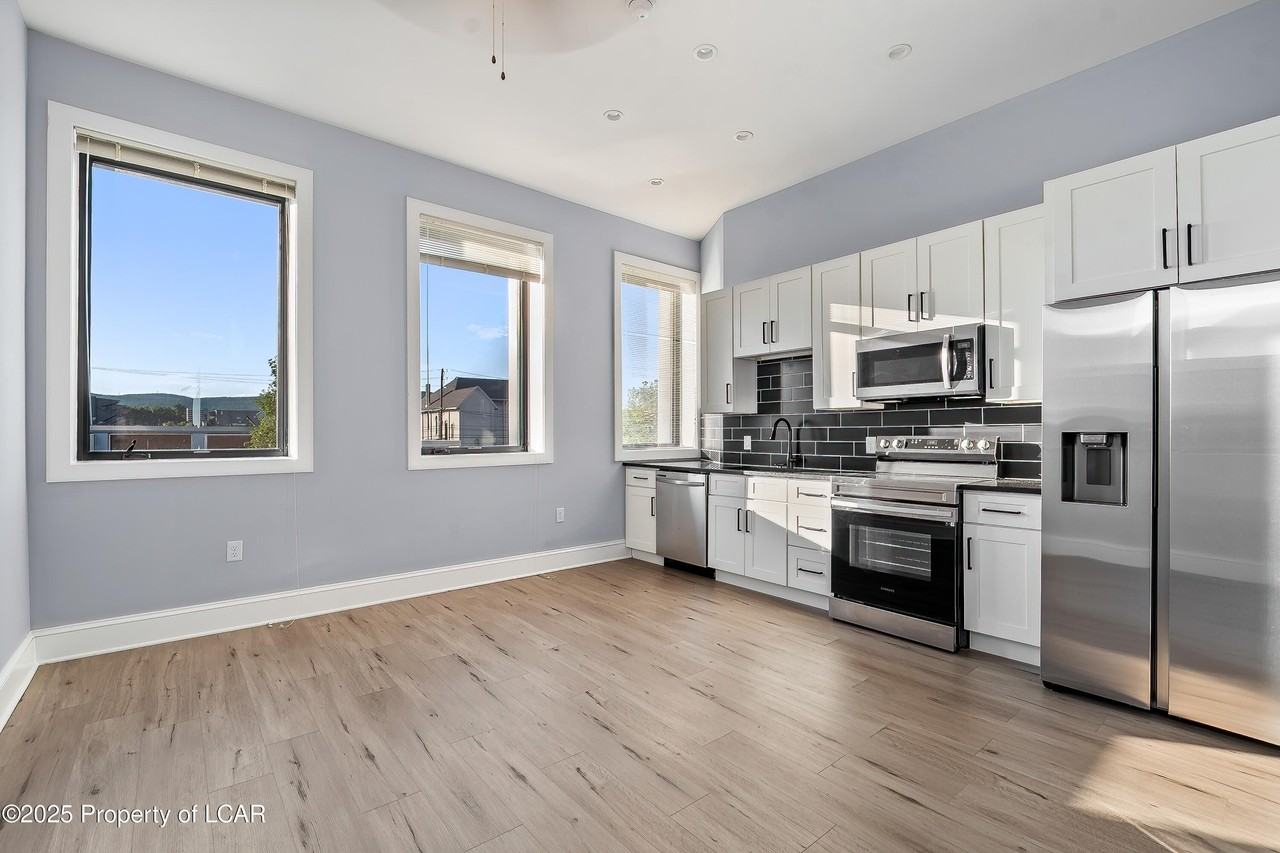 14 S Main St - Photo 3 of 10