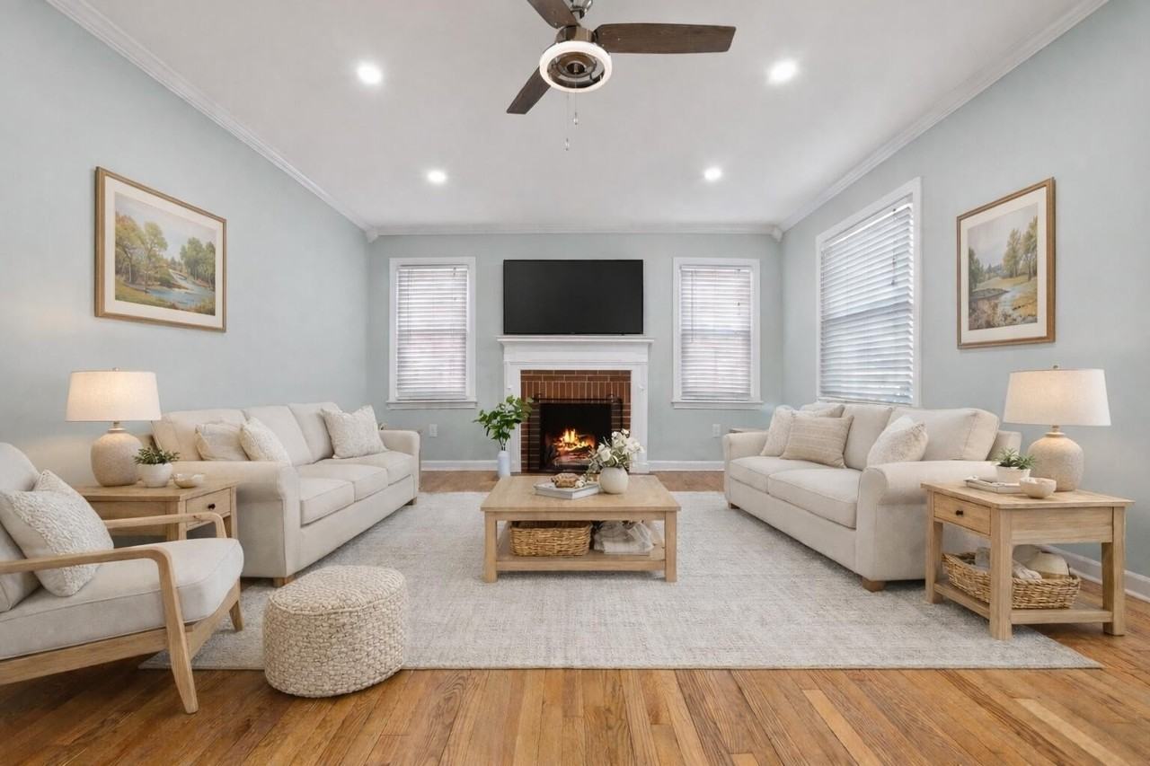 622 Longview Dr - Photo 2 of 20