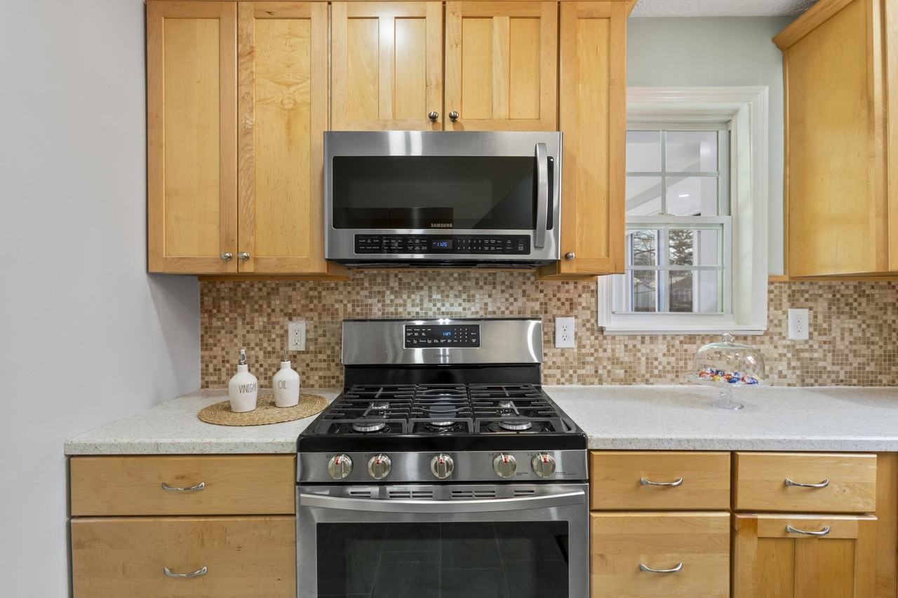 622 Longview Dr - Photo 6 of 20