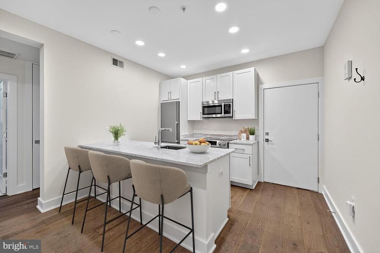 1412 Chapin St Nw - Photo 4 of 20