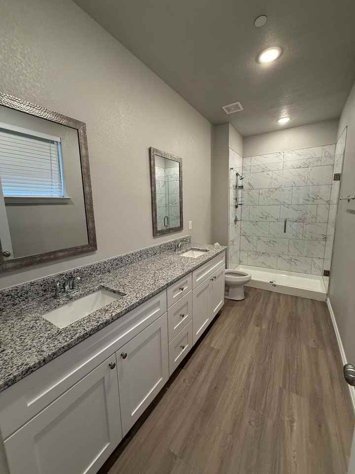 Willow Xing E - Photo 7 of 8