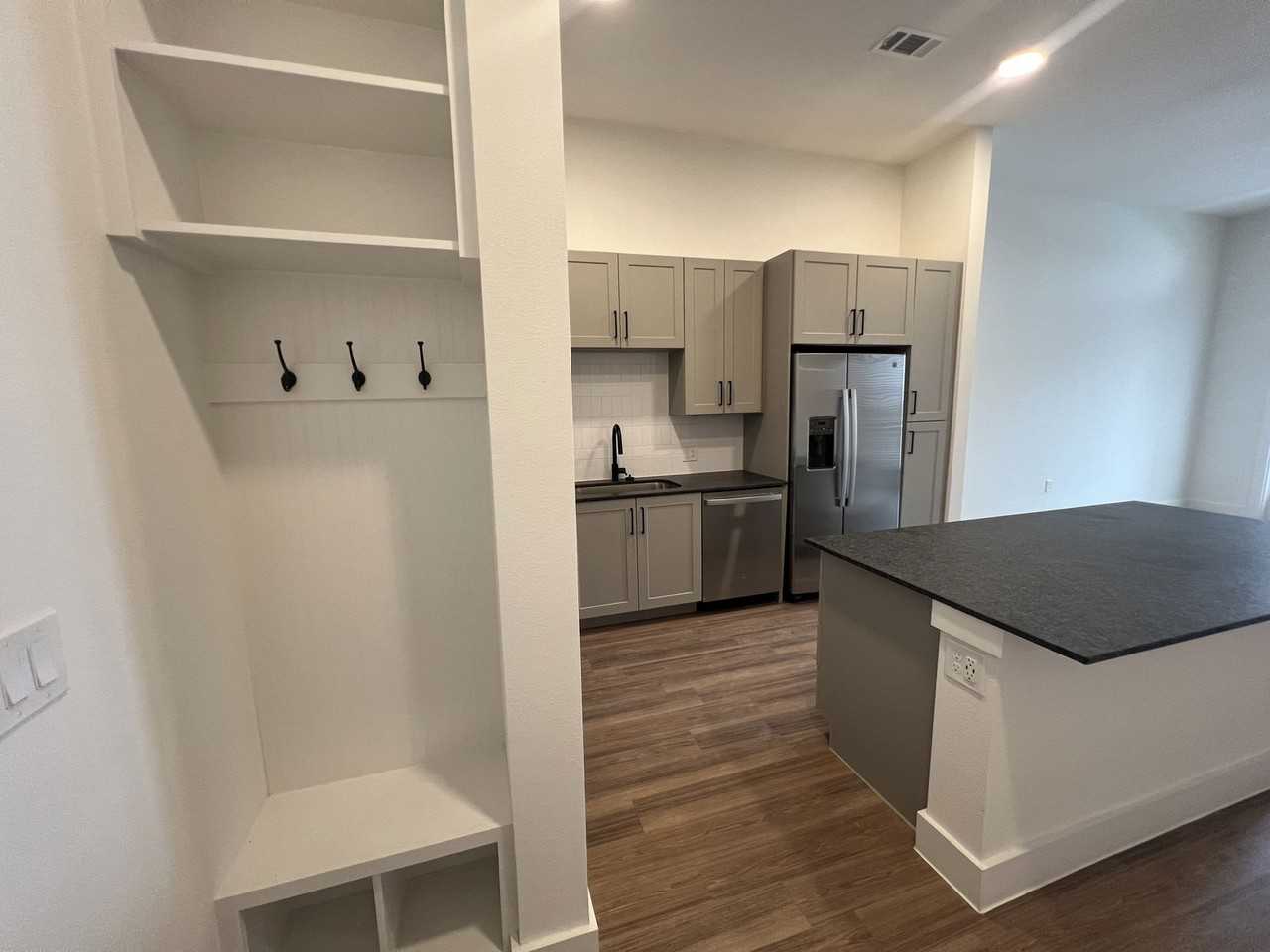 Highland Hills Dr - Photo 2 of 8