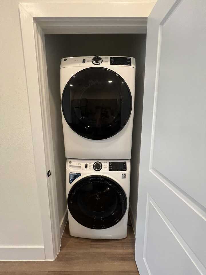 Highland Hills Dr - Photo 5 of 8