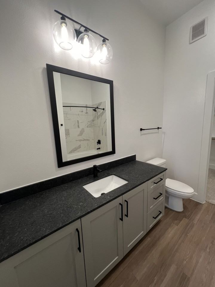 Highland Hills Dr - Photo 7 of 8