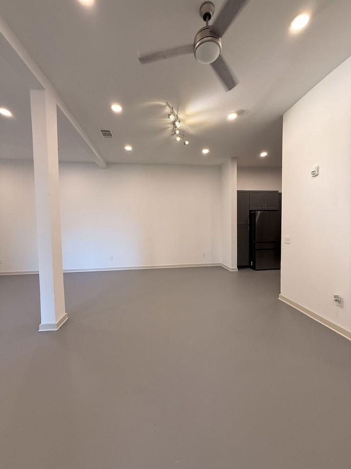 N Race St - Photo 5 of 8