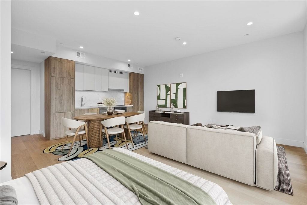 1055 Cambridge St #301 - Photo 4 of 8