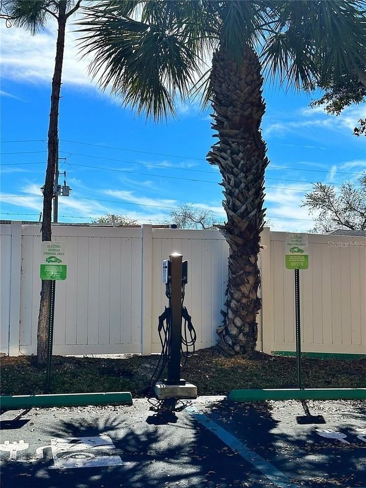 10764 70th Ave #3207 - Photo 4 of 37