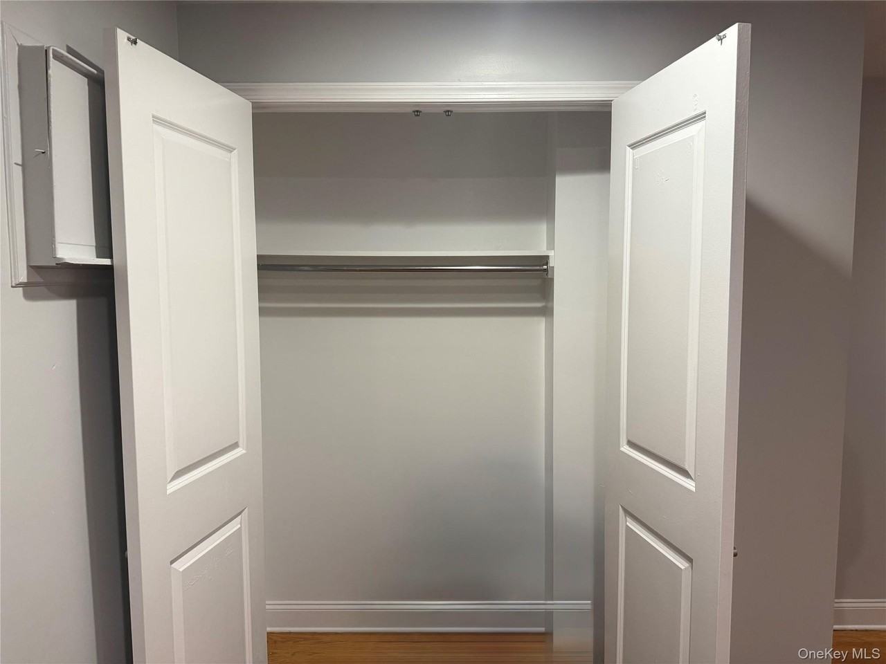 1000 E 35th St Apt 4b #4B - Photo 3 of 8