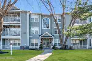 featured image of 301 Saint Andrews Pl