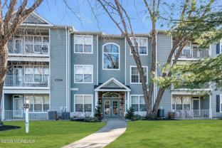 301 Saint Andrews Pl - Photo 1 of 1