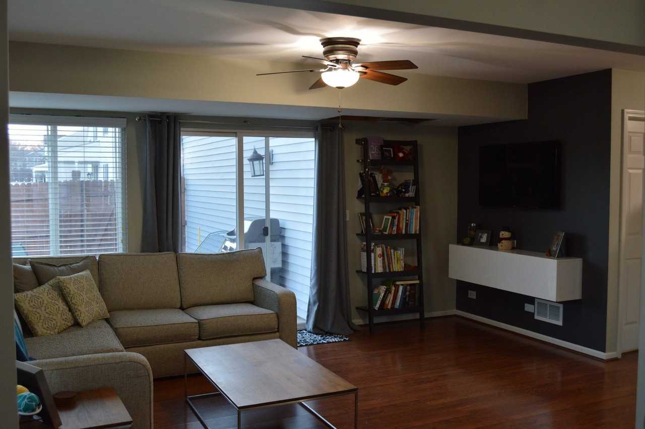 225 W Washington St - Photo 6 of 21