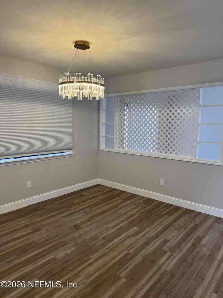 3042 Hampstead Dr - Photo 2 of 27