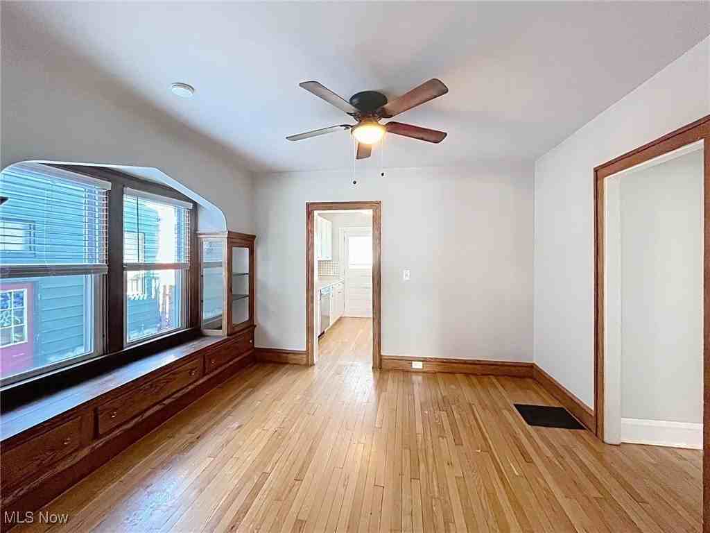 1307 Edanola Ave - Photo 5 of 21